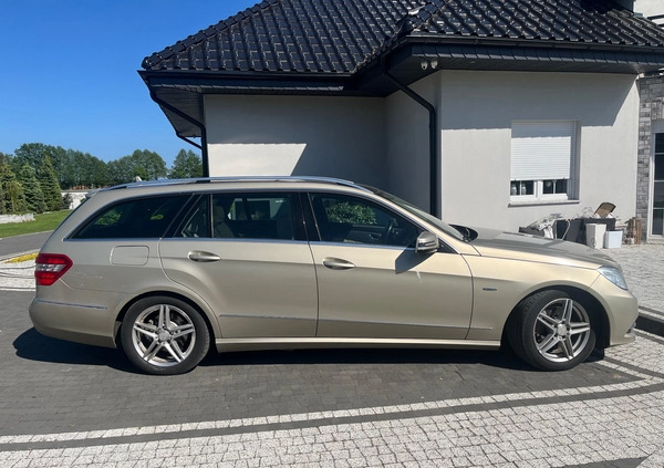 Mercedes-Benz Klasa E cena 49000 przebieg: 247377, rok produkcji 2012 z Syców małe 154